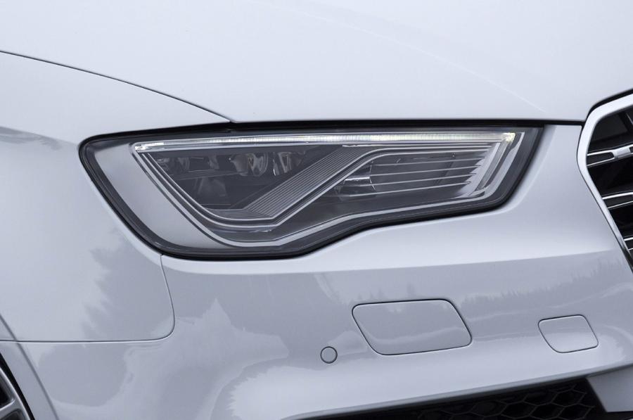 Детали экстерьера Audi S3 Cabriolet (8V) 2014 года  (WW) (фото 25 из 34)